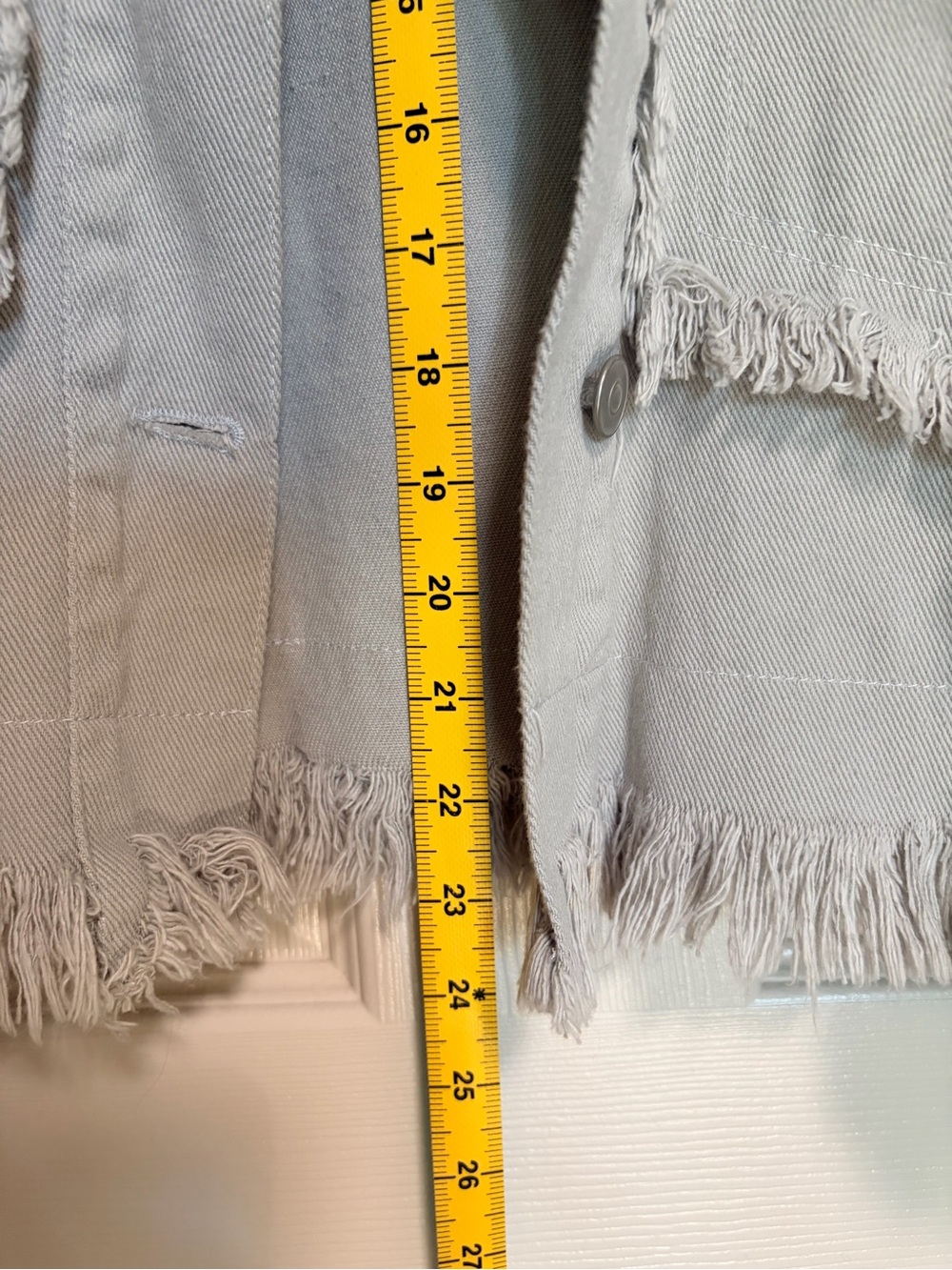 Boxy oversized cropped gray denim jacket with fringe buttons Boho southwestern - Picture 9 of 9